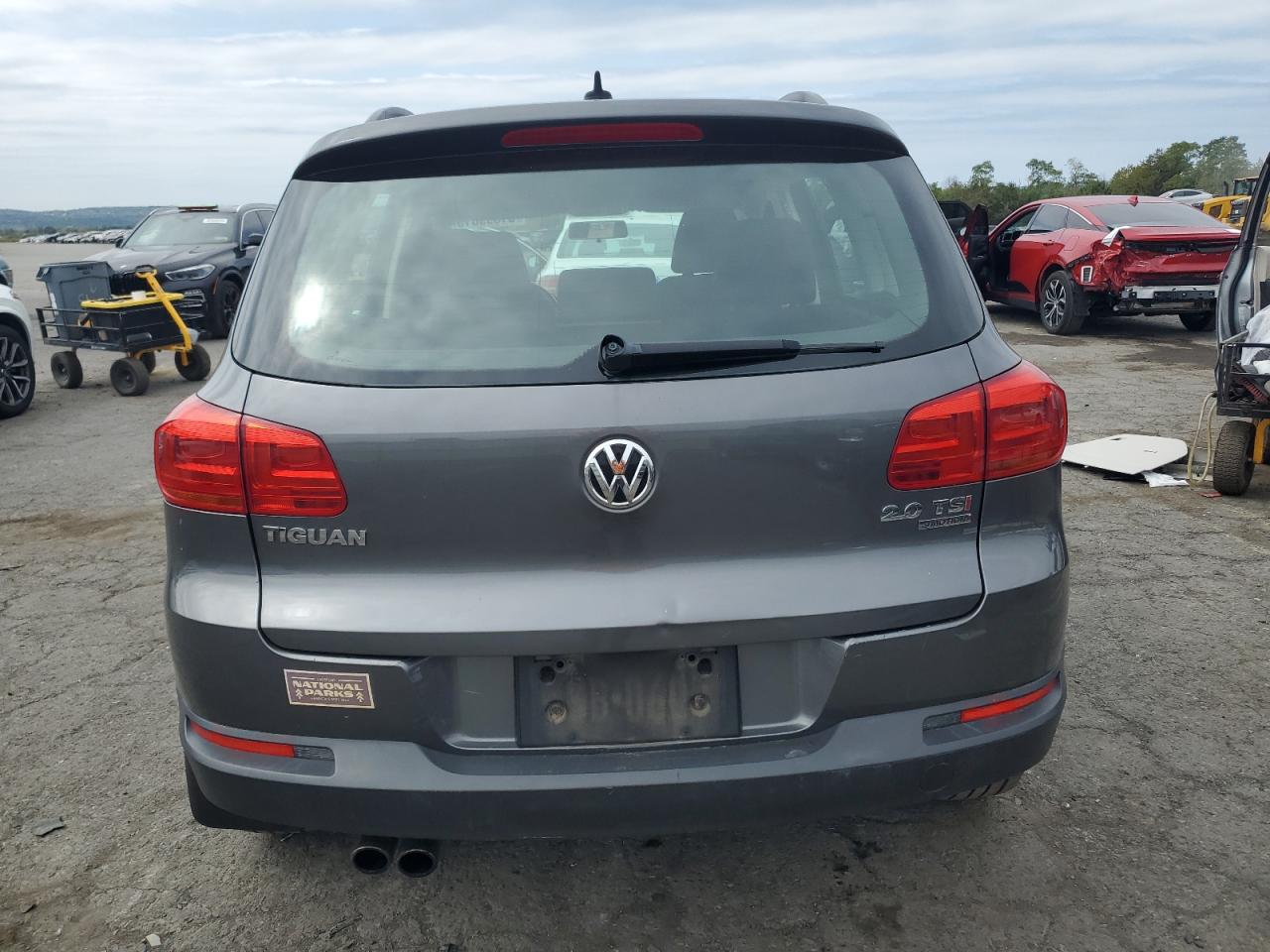 2015 Volkswagen Tiguan S VIN: WVGBV7AXXFW589493 Lot: 81699815