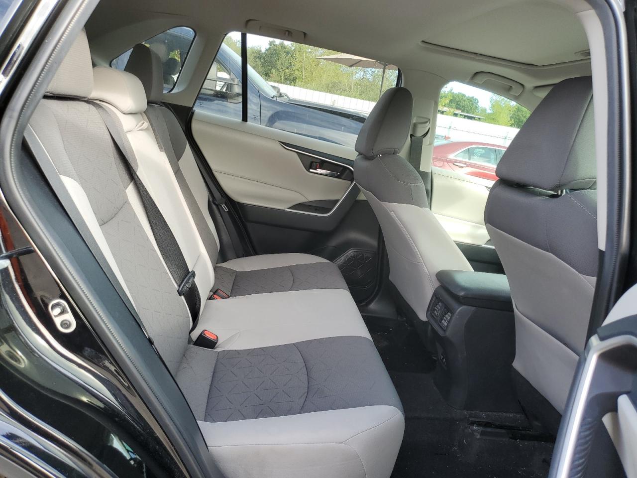 2021 Toyota Rav4 Xle VIN: 2T3P1RFV6MC180431 Lot: 81023095