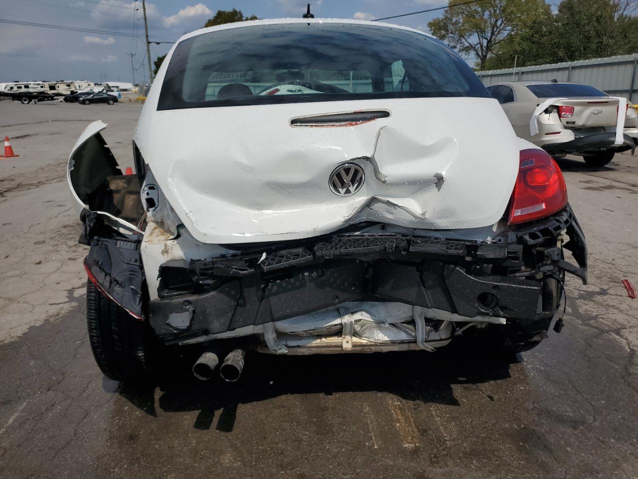 2015 Volkswagen Beetle 1.8T VIN: 3VWF17AT9FM626223 Lot: 80319985