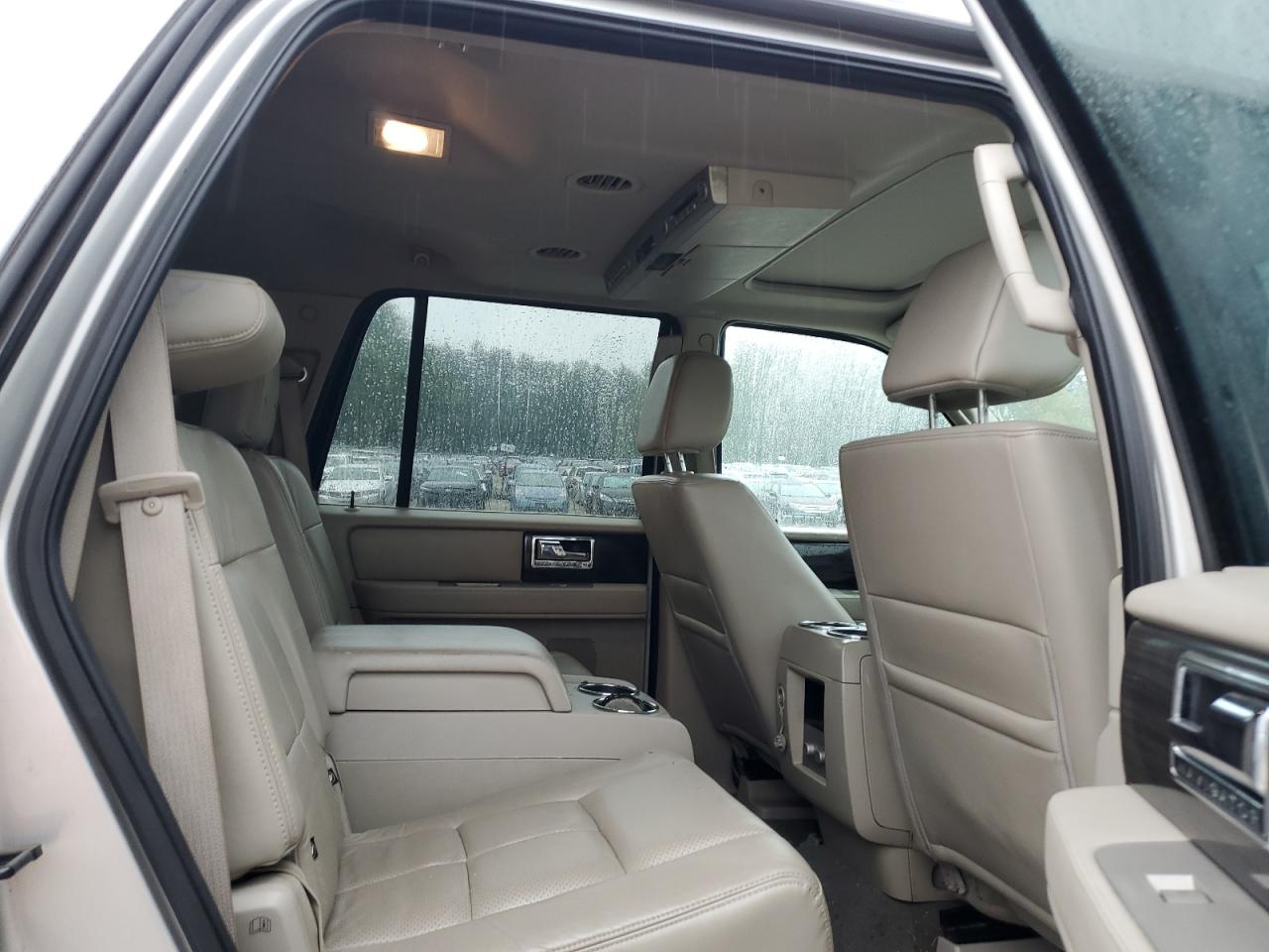 2007 Lincoln Navigator VIN: 5LMFU28597LJ10928 Lot: 81097055