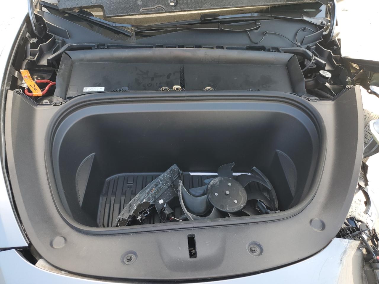 2025 Tesla Model Y VIN: 7SAYGDED8SA352930 Lot: 80071775