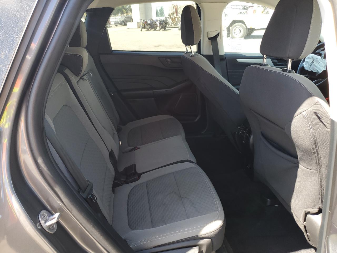 2022 Ford Escape Se VIN: 1FMCU0G69NUB63656 Lot: 71854035