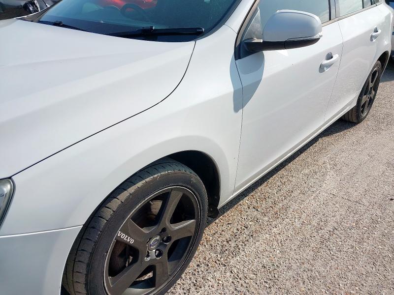 2013 VOLVO V60 BUSINESS EDITION D2 A 