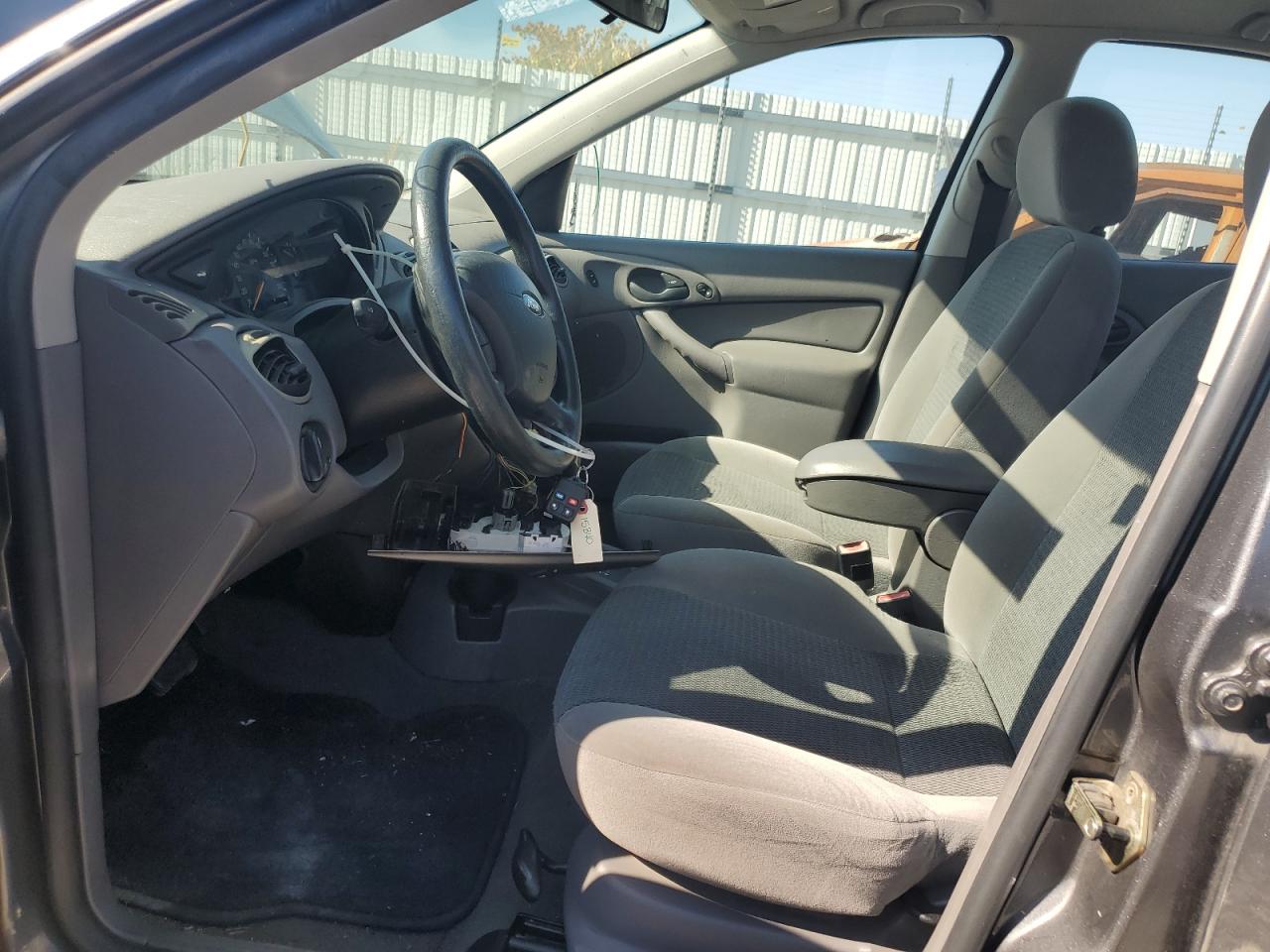 2003 Ford Focus Se VIN: 1FAFP34P73W207183 Lot: 81274135