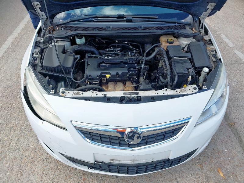 2010 VAUXHALL ASTRA EXCLUSIV 98 