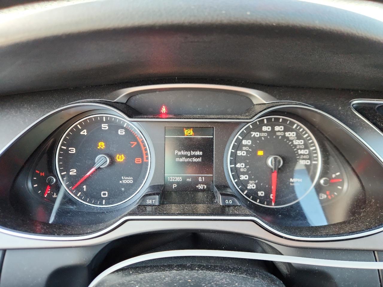 2013 Audi A4 Premium Plus VIN: WAUFFAFL4DN046890 Lot: 70562305