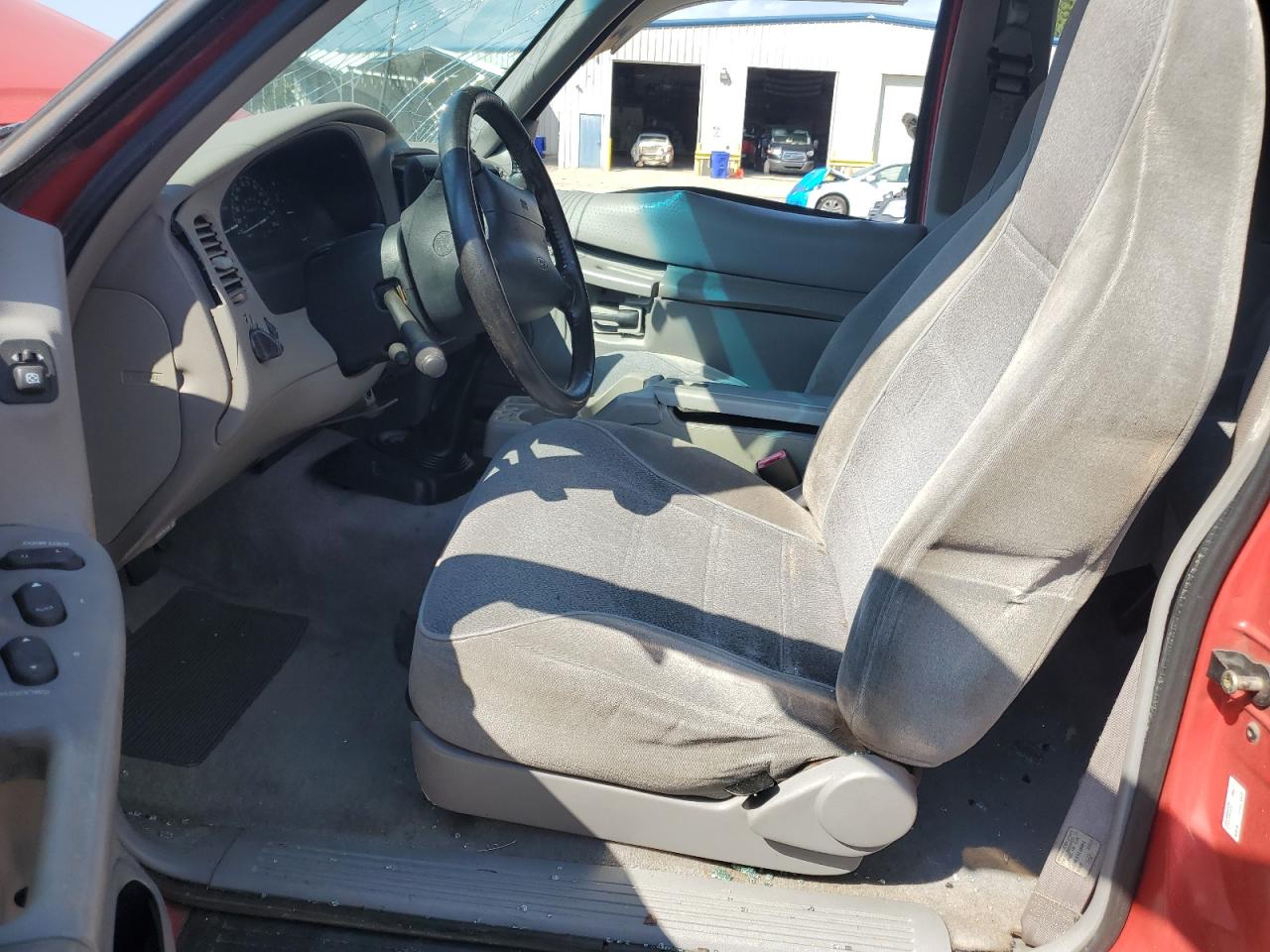 1998 Ford Explorer VIN: 1FMYU24X5WUC60739 Lot: 70776925