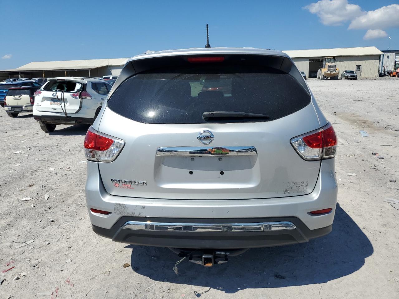 2015 Nissan Pathfinder S VIN: 5N1AR2MN6FC615845 Lot: 81254385