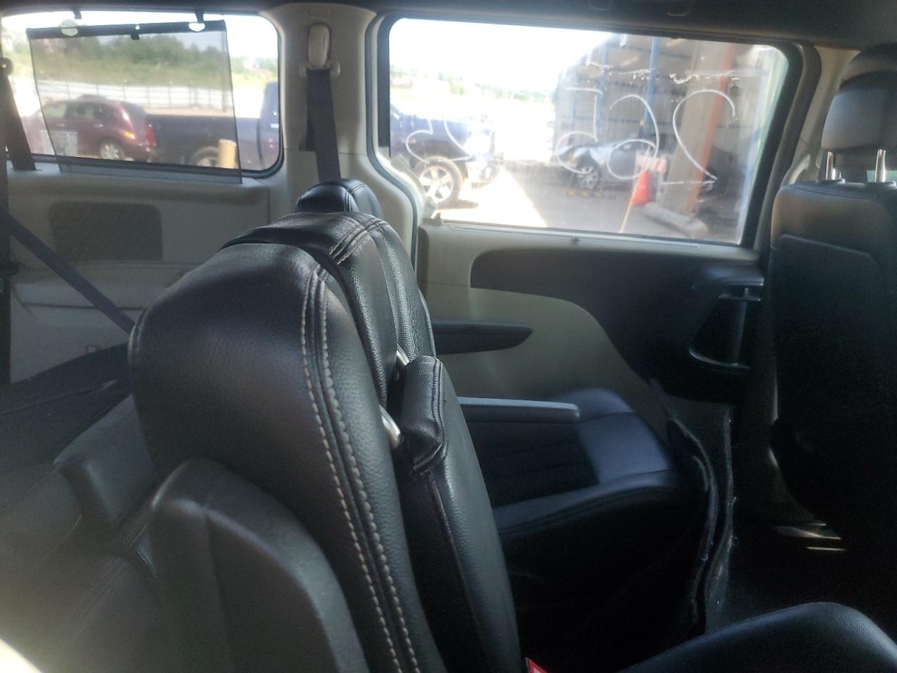 2017 Dodge Grand Caravan Sxt VIN: 2C4RDGCG6HR761825 Lot: 70880455