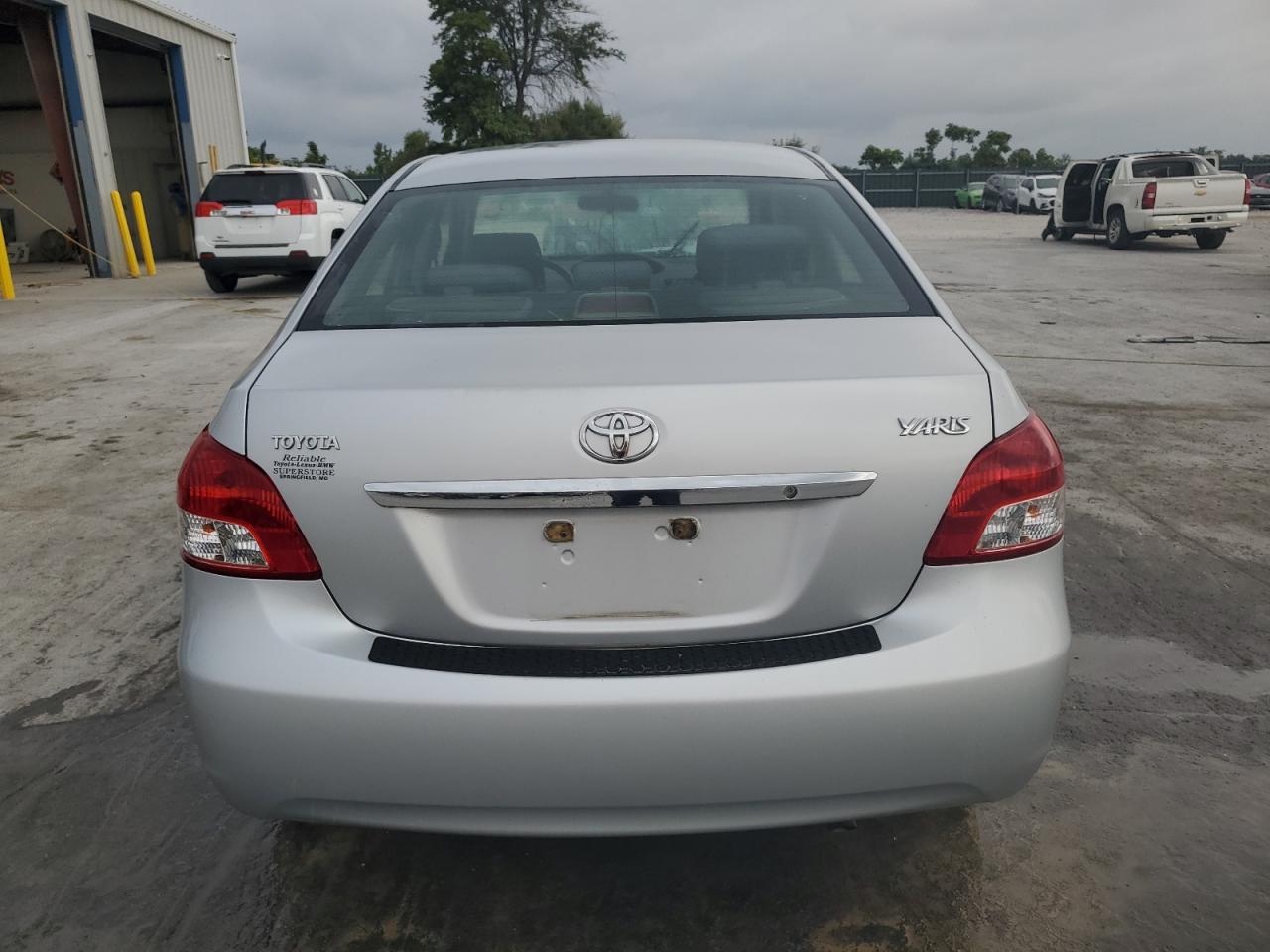 2008 Toyota Yaris VIN: JTDBT923081217713 Lot: 71511725