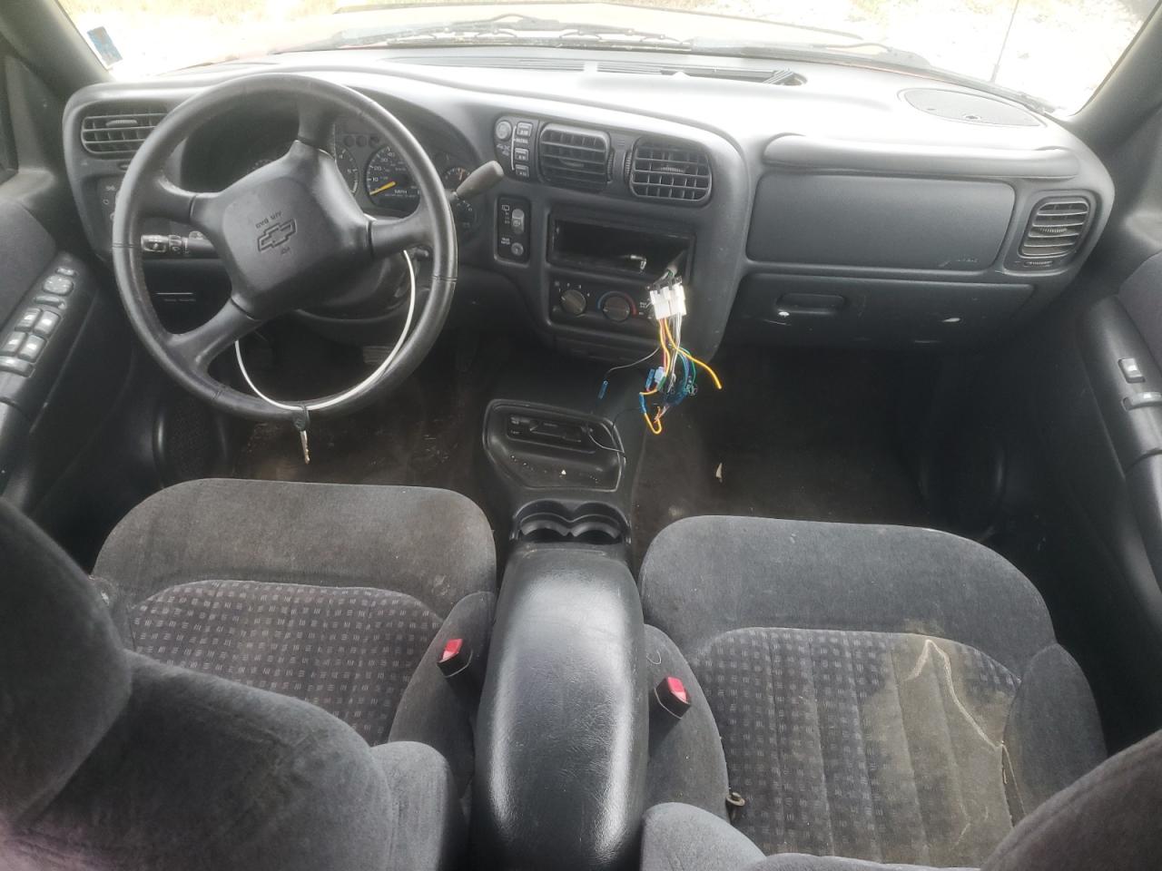 1999 Chevrolet Blazer VIN: 1GNDT13W8XK214240 Lot: 84738465