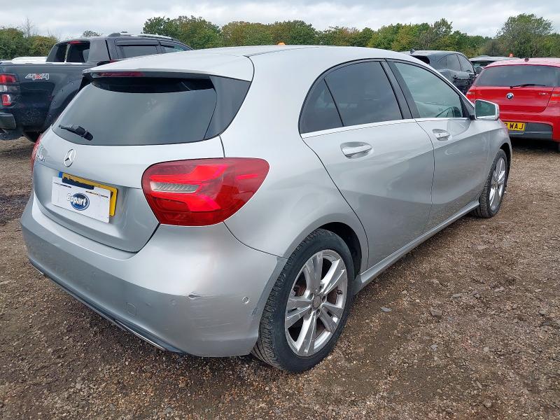 2016 MERCEDES-BENZ A 200 D SPORT PREMIUM AUT 