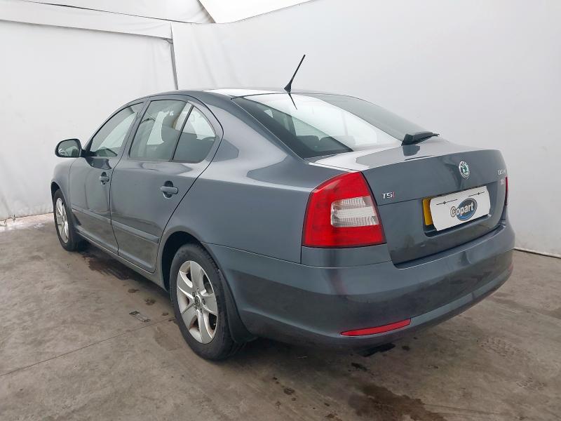 2010 SKODA OCTAVIA ELEGANCE