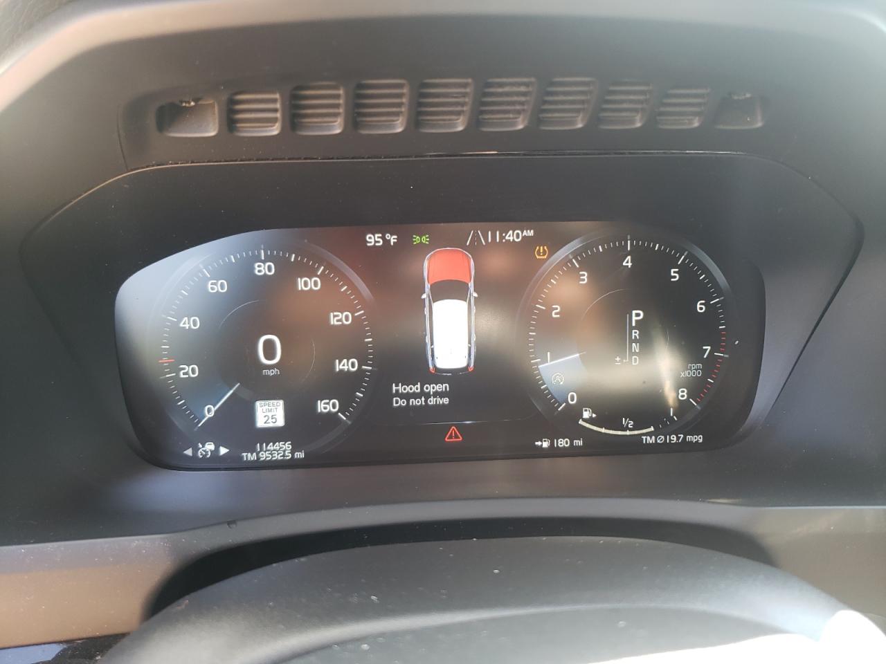 2018 Volvo Xc90 T6 VIN: YV4A22PK8J1192990 Lot: 81472975