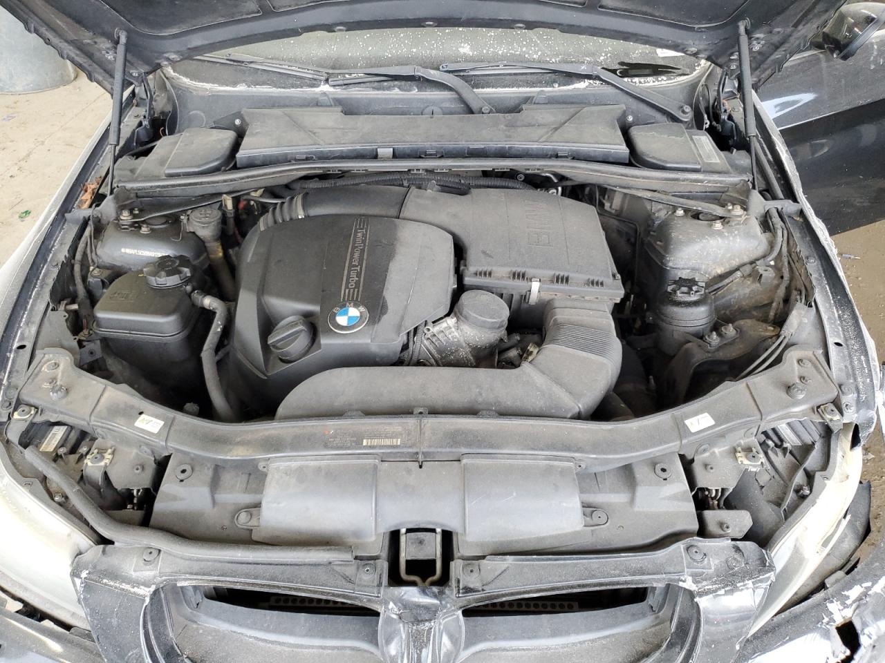 2011 BMW 335 Xi VIN: WBAPL5C50BA917847 Lot: 71070415