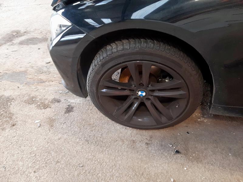 2014 BMW 318D SPORT 