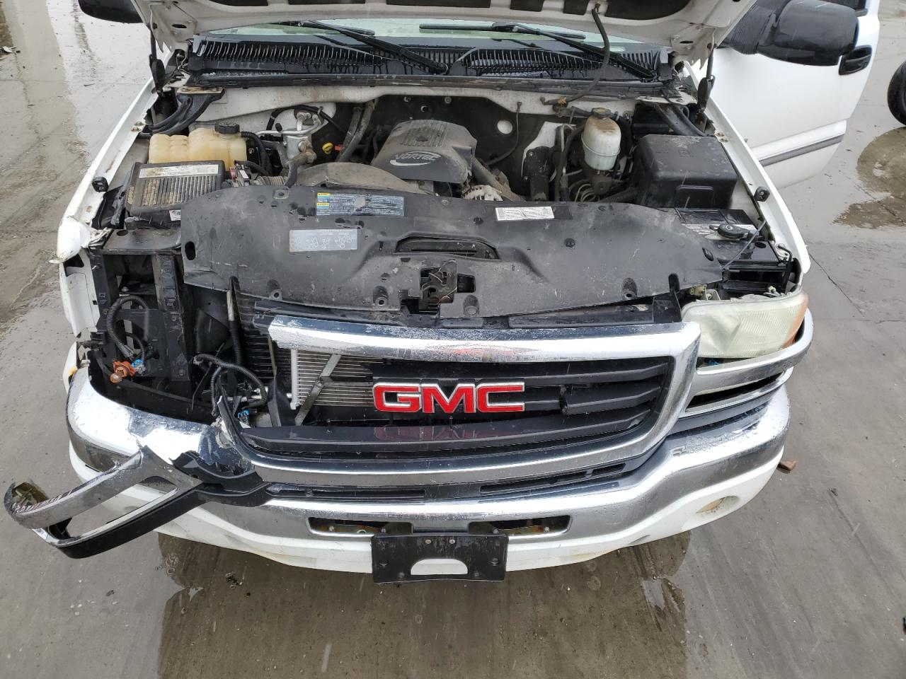 2004 GMC Sierra K2500 Heavy Duty VIN: 1GTHK29U34E397954 Lot: 81899875