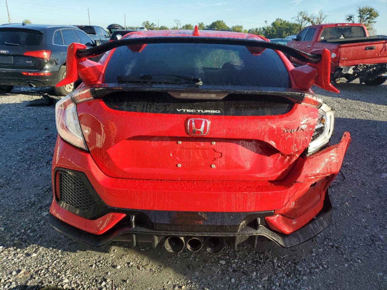 2018 Honda Civic Type-R Touring VIN: SHHFK8G73JU202113 Lot: 81071505