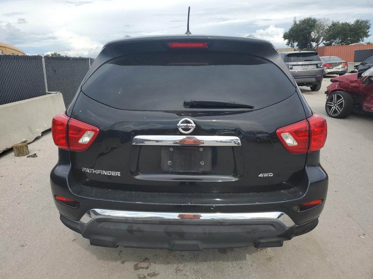 2018 Nissan Pathfinder S VIN: 5N1DR2MM6JC676674 Lot: 71960805