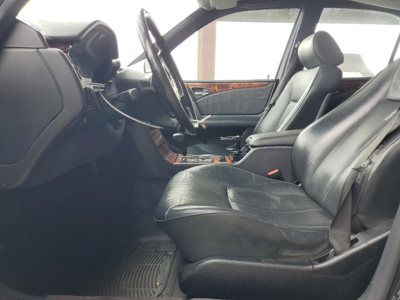 1998 Mercedes-Benz E 320 VIN: WDBJF65F4WA603280 Lot: 81885695