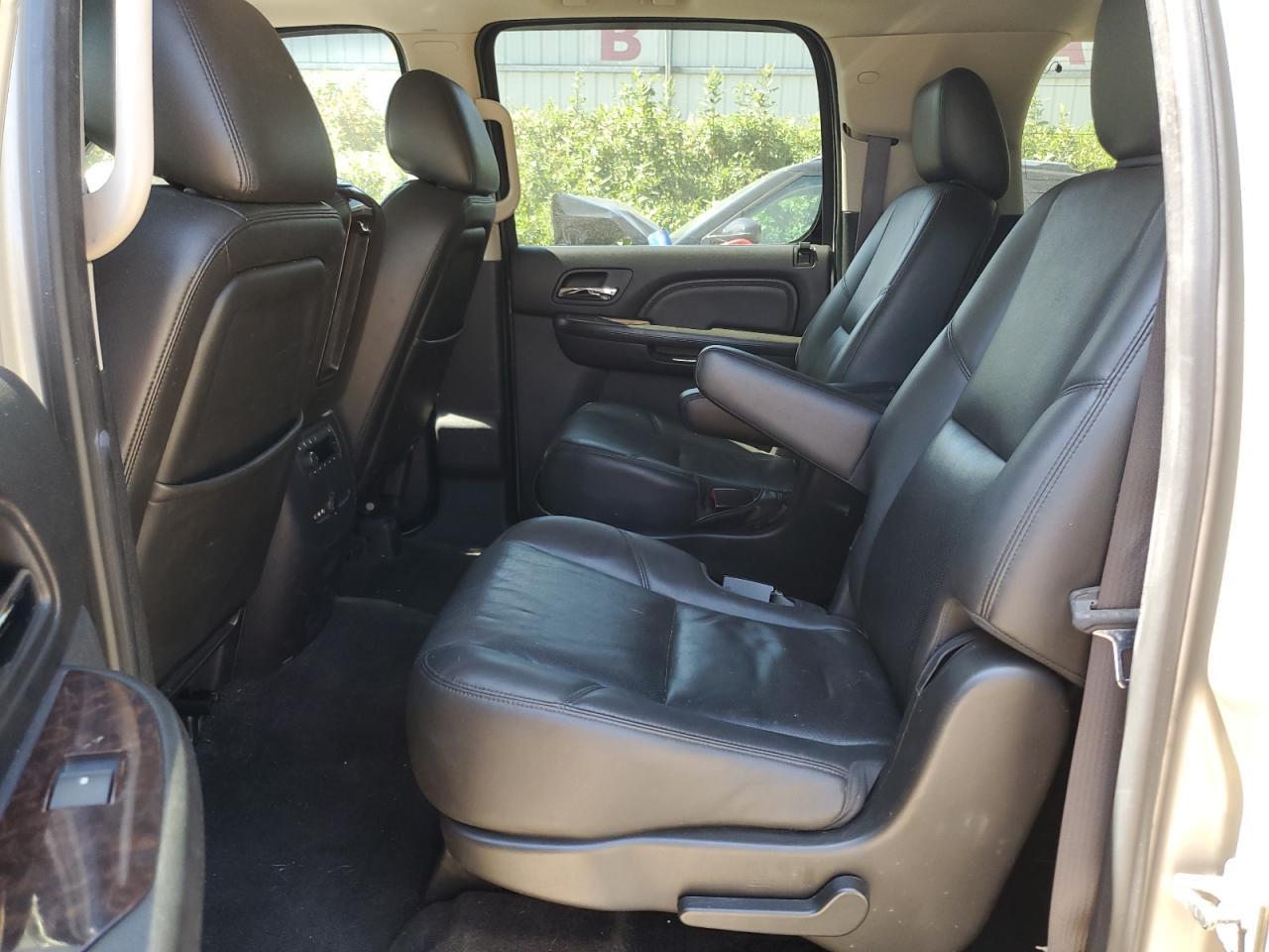 2013 GMC Yukon Xl Denali VIN: 1GKS2MEF5DR200708 Lot: 70676495