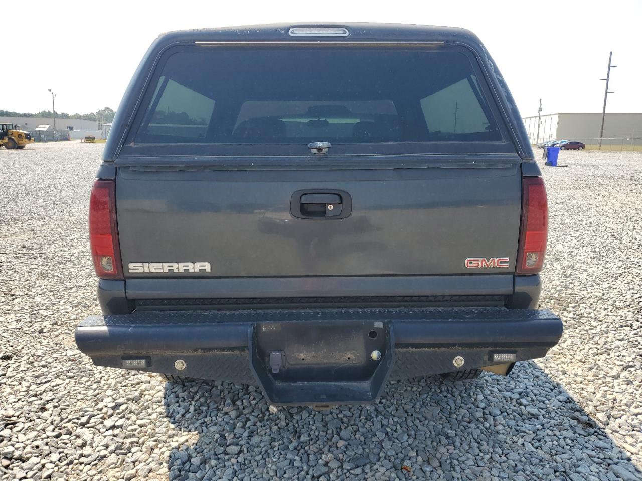 2004 GMC Sierra C2500 Heavy Duty VIN: 1GTHC23114F148817 Lot: 81288185