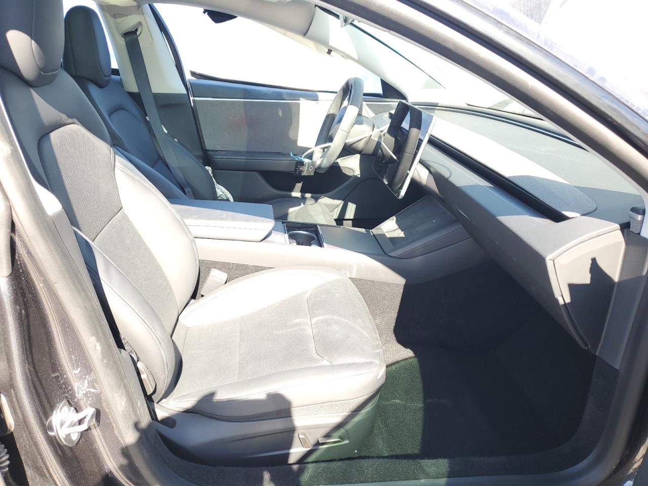 2025 Tesla Model 3 VIN: 5YJ3E1EA0SF966925 Lot: 81094585