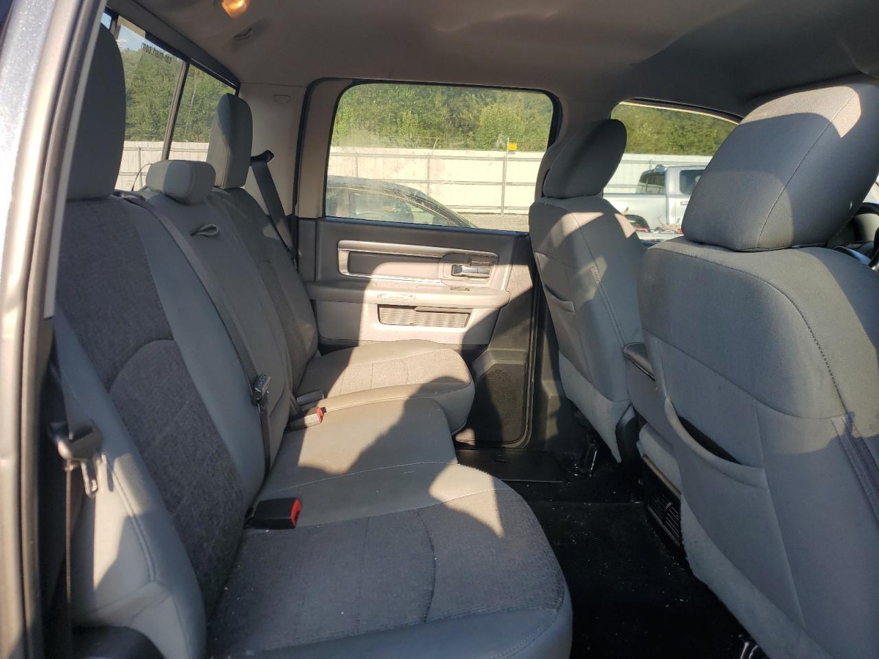 2016 Ram 1500 Slt VIN: 3C6RR6LT5GG370718 Lot: 71034735