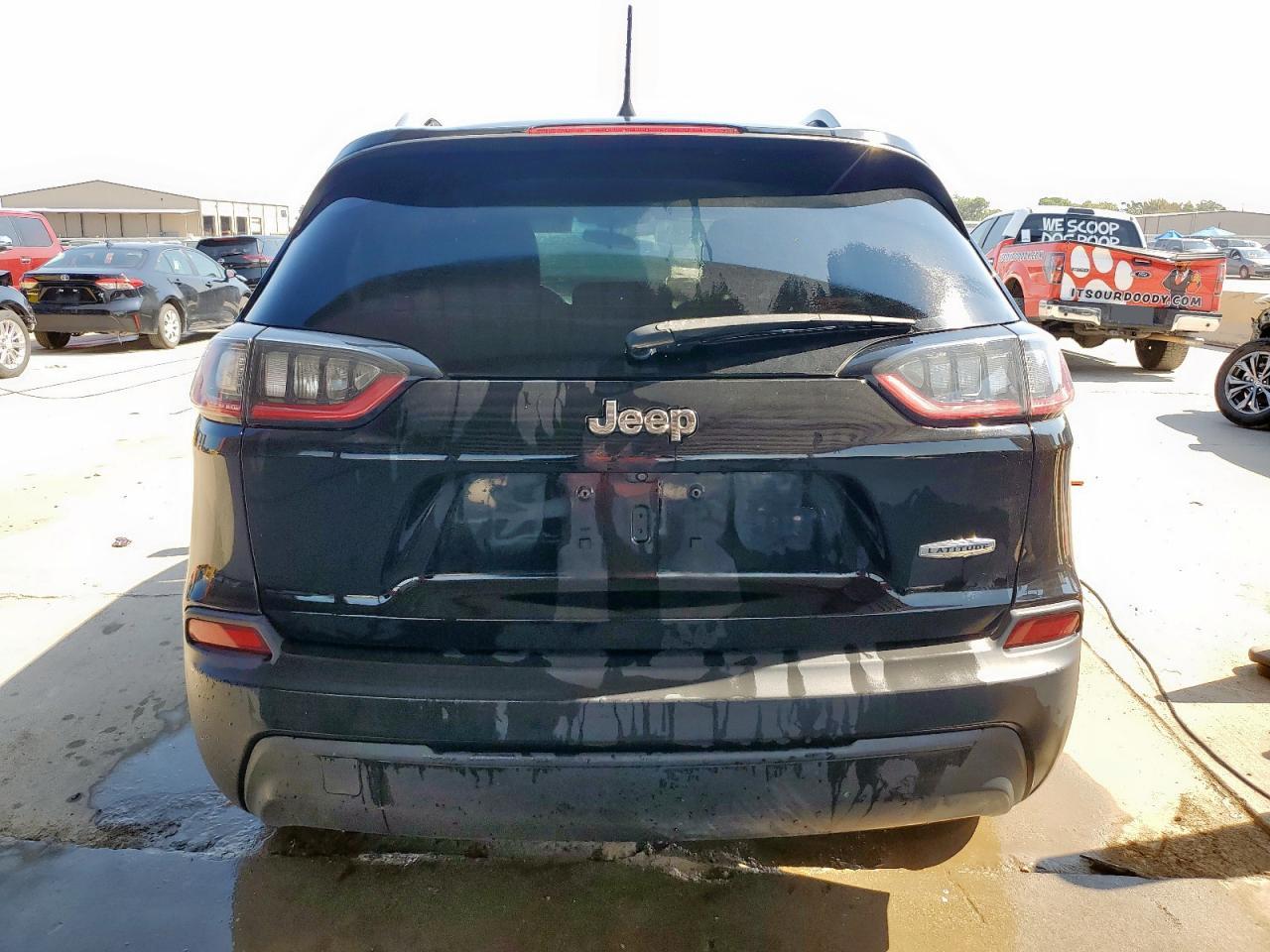 2019 Jeep Cherokee Latitude VIN: 1C4PJLCBXKD486404 Lot: 81214195