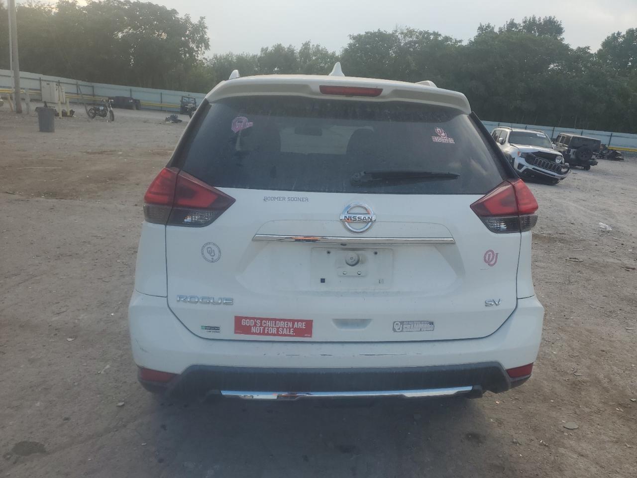 2017 Nissan Rogue S VIN: KNMAT2MT3HP555958 Lot: 80995325