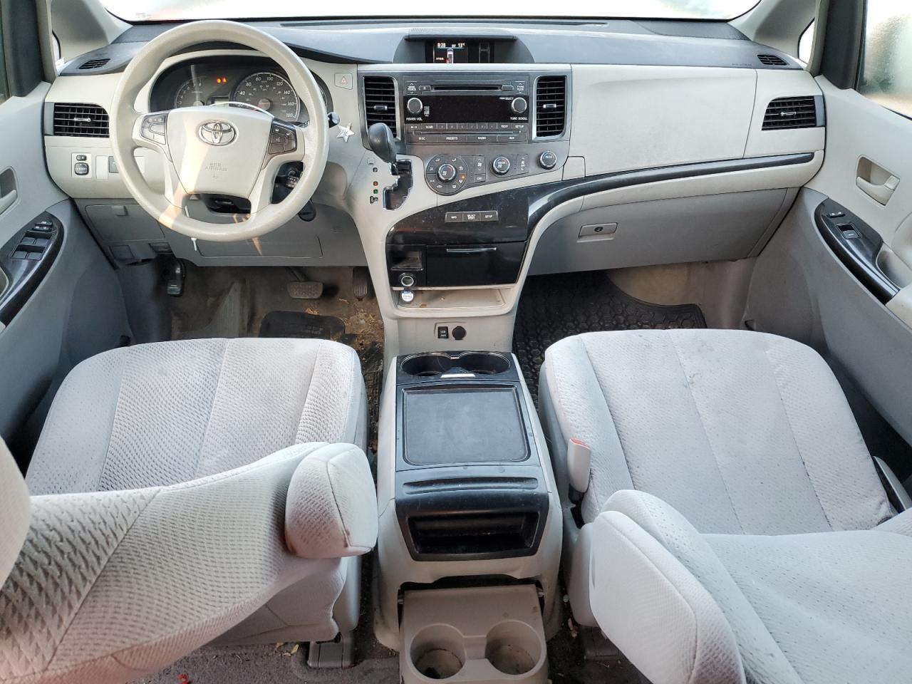 2012 Toyota Sienna Le VIN: 5TDKK3DC9CS216021 Lot: 84007705