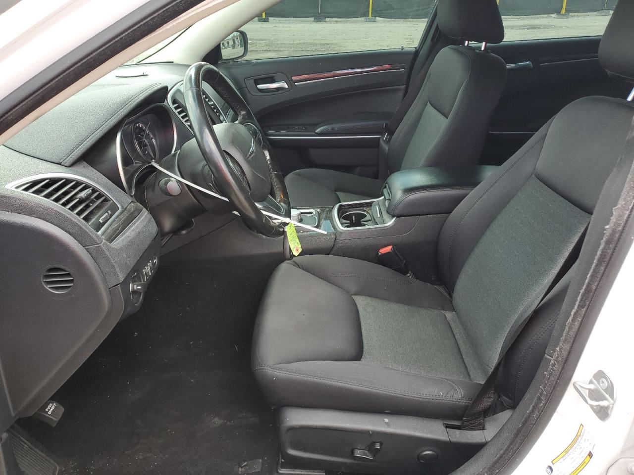 2022 Chrysler 300 Touring VIN: 2C3CCAAG4NH134152 Lot: 84178925