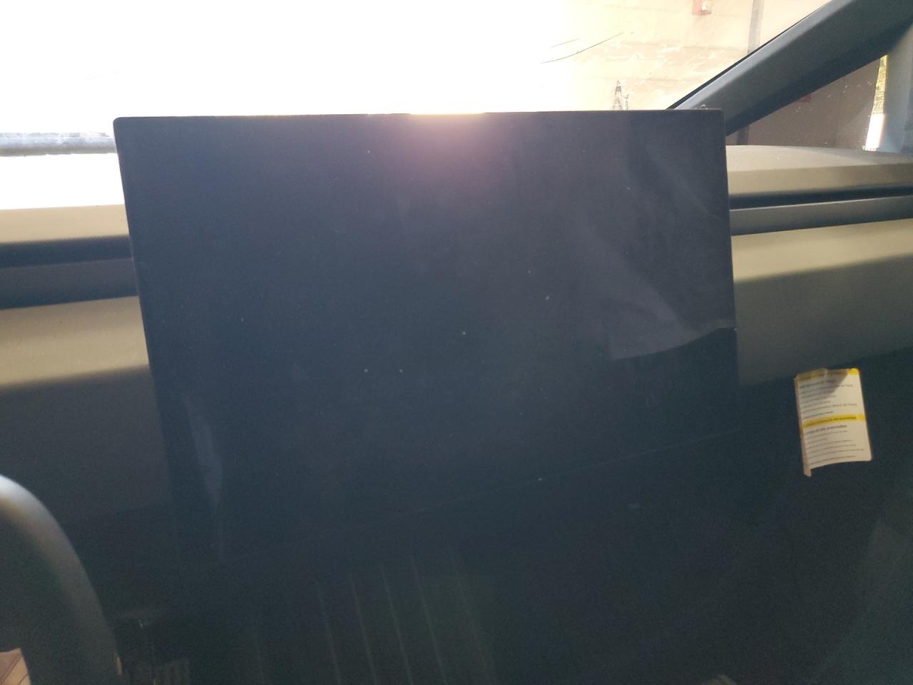 2025 Tesla Cybertruck VIN: 7G2CEHED6SA071954 Lot: 71128405