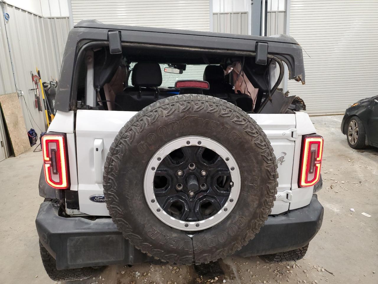 2023 Ford Bronco Base VIN: 1FMDE5CH2PLA83808 Lot: 80322835