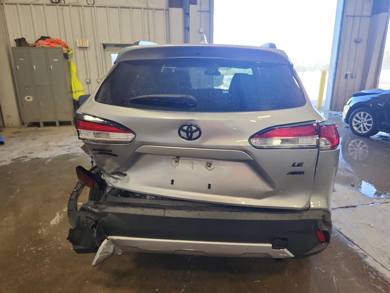 2022 Toyota Corolla Cross Le VIN: 7MUBAABG7NV017684 Lot: 84554195