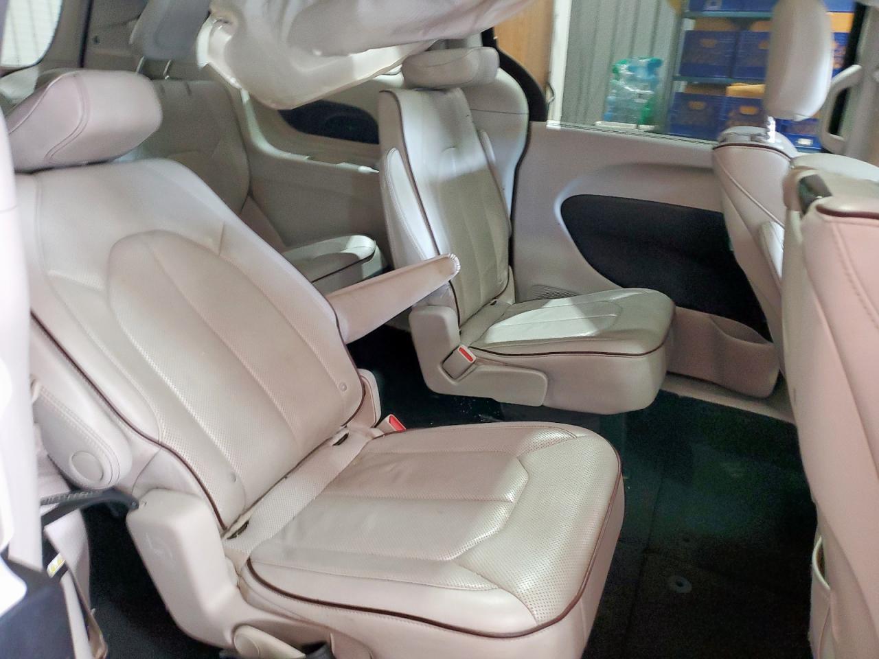 2017 Chrysler Pacifica Limited VIN: 2C4RC1GG2HR528518 Lot: 80350325