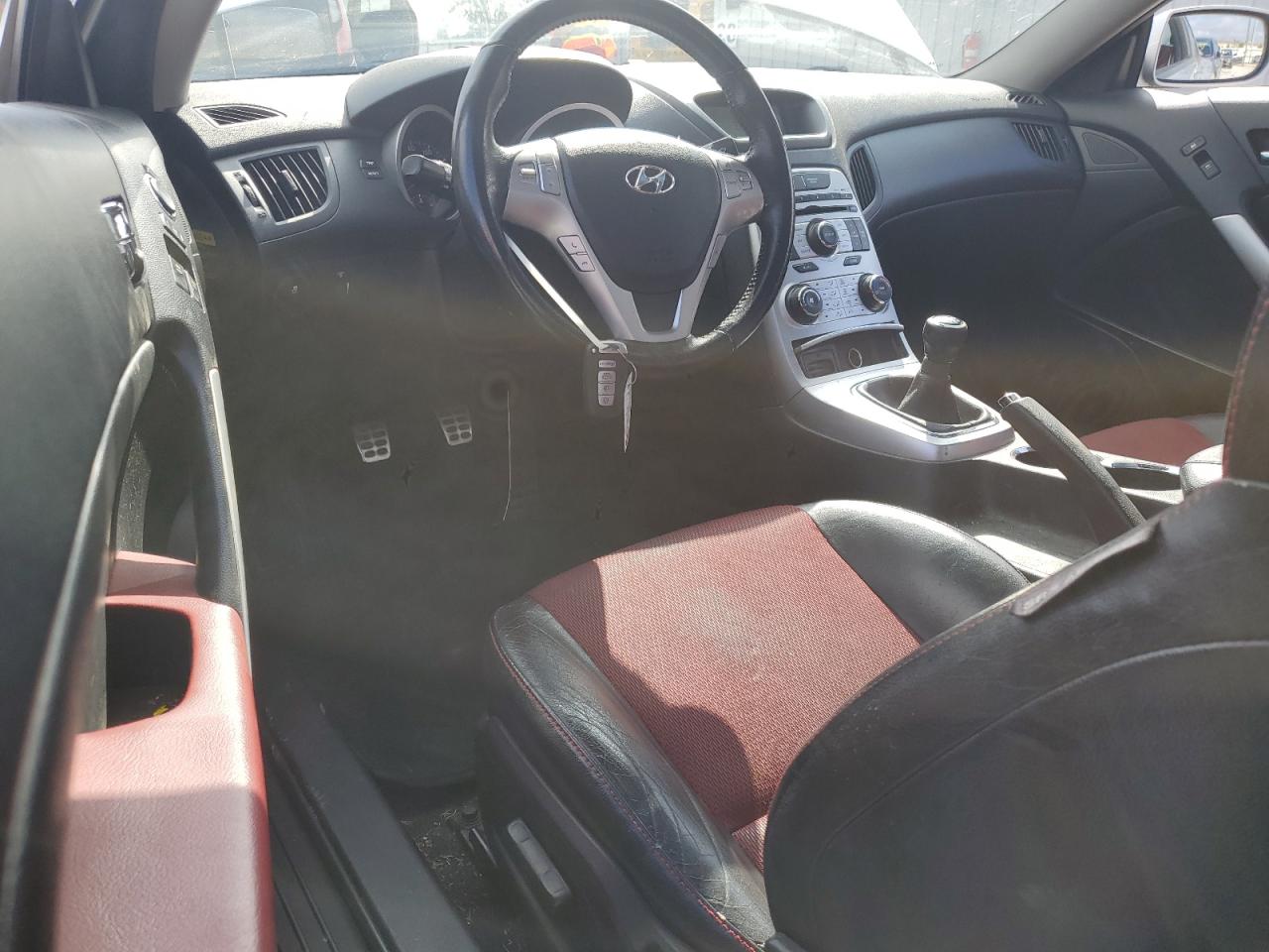 2010 Hyundai Genesis Coupe 2.0T VIN: KMHHT6KD9AU020363 Lot: 81842285