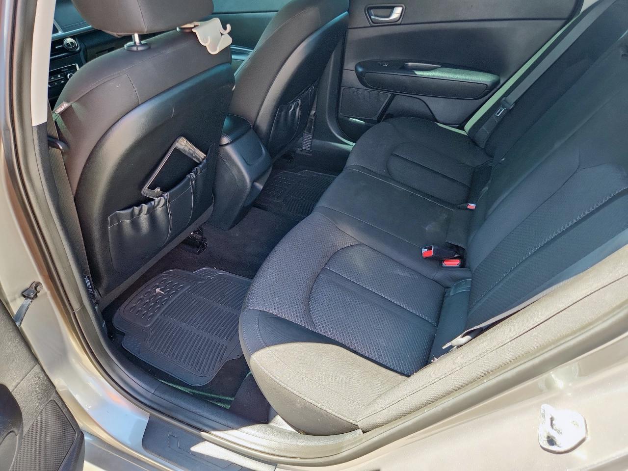 2016 Kia Optima Lx VIN: 5XXGT4L3XGG071945 Lot: 71237725