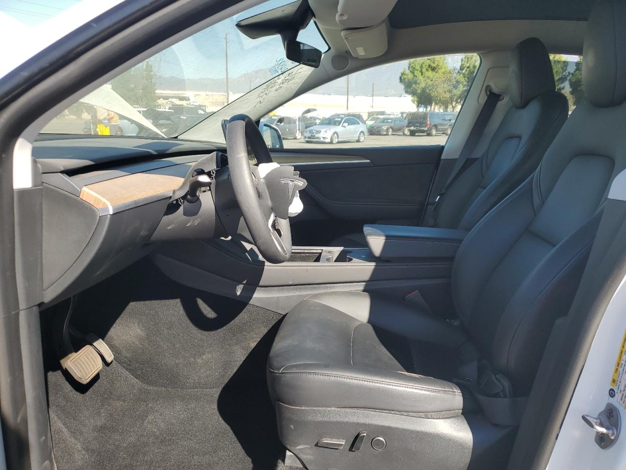 2023 Tesla Model Y VIN: 7SAYGDEE0PA093981 Lot: 71752045