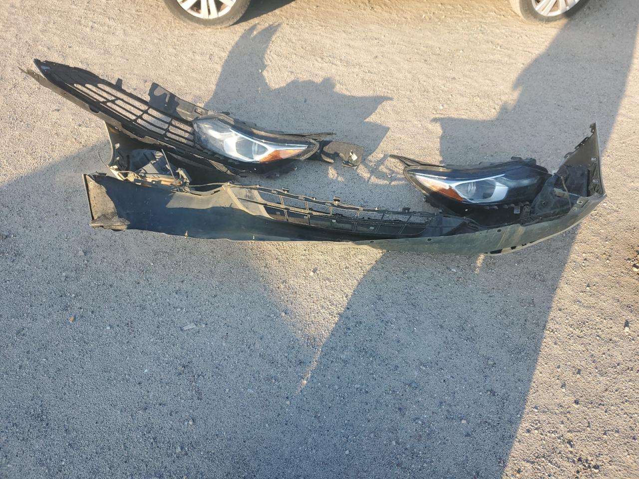 2018 Chevrolet Equinox Ls VIN: 3GNAXHEV5JS592094 Lot: 71883555