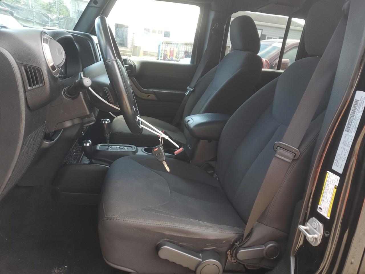 2016 Jeep Wrangler Unlimited Sport VIN: 1C4BJWDG0GL319259 Lot: 83782315