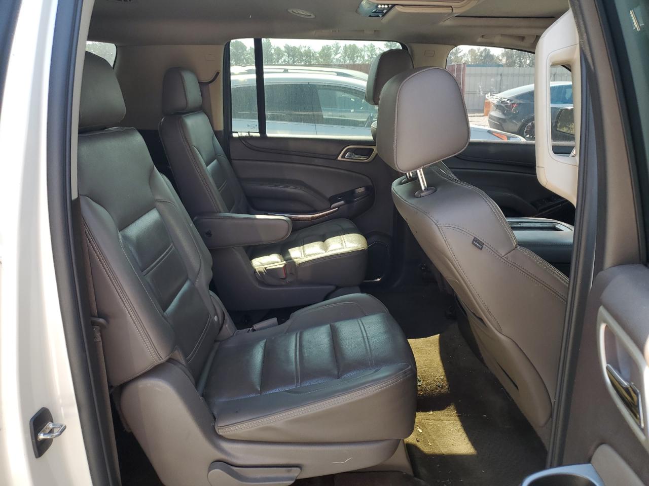 2015 GMC Yukon Xl Denali VIN: 1GKS1JKJ1FR304951 Lot: 81426245