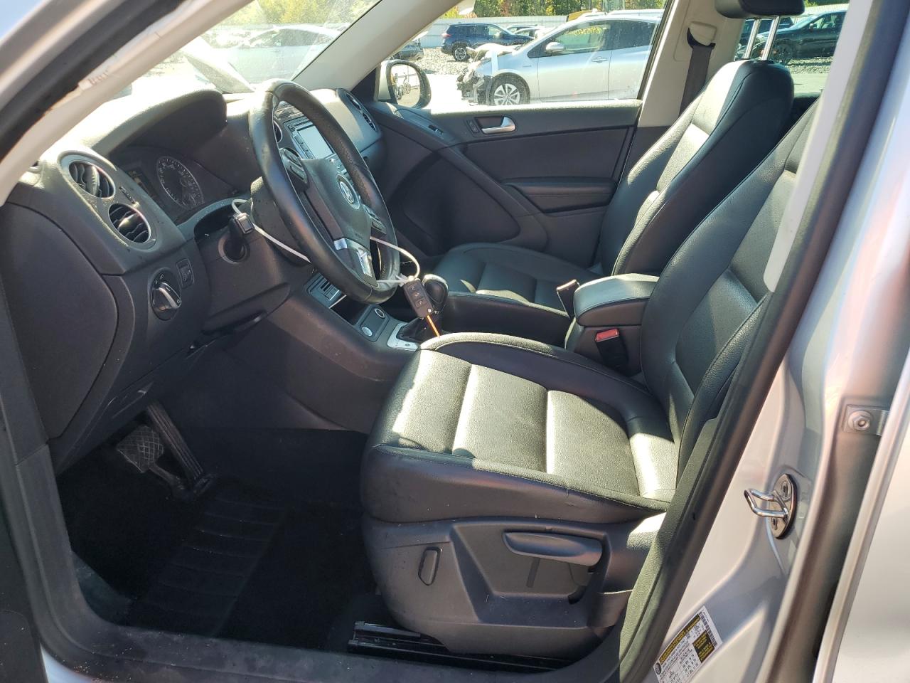 2014 Volkswagen Tiguan S VIN: WVGBV3AX9EW573681 Lot: 81641635