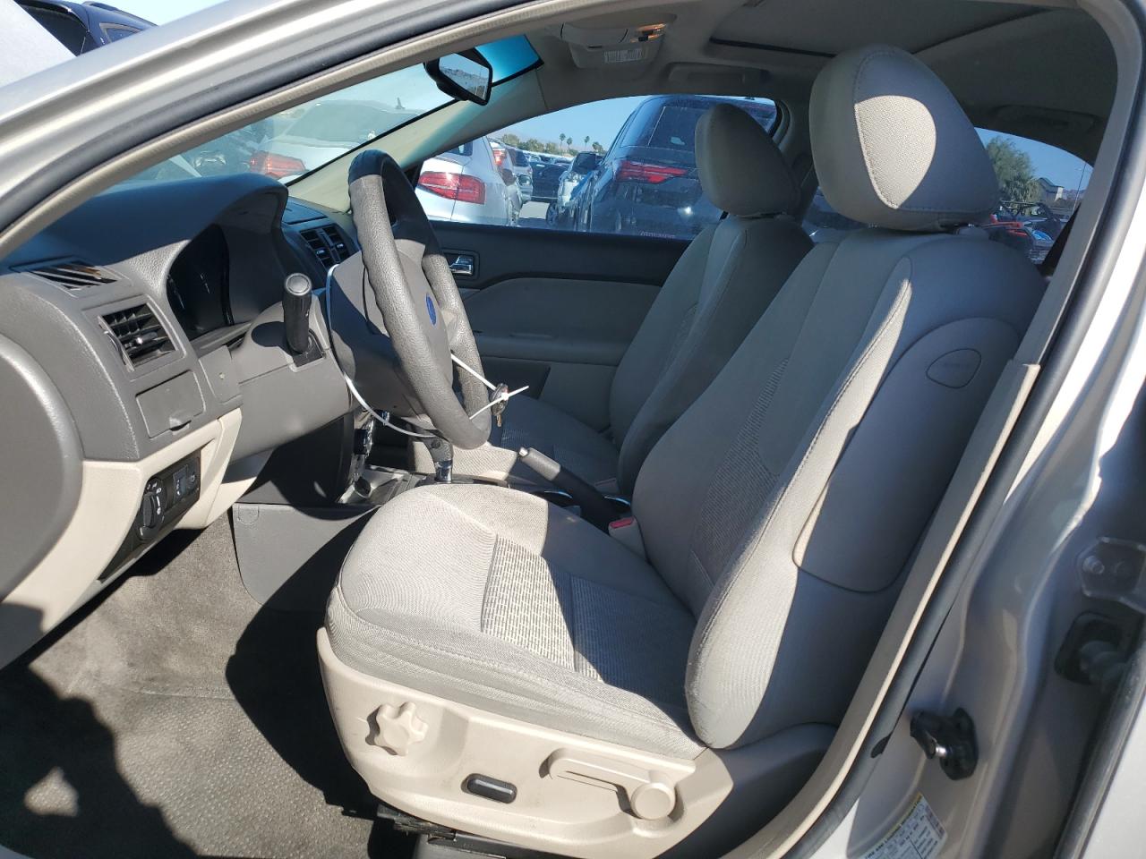 2010 Ford Fusion Se VIN: 3FAHP0HA6AR355953 Lot: 83834145