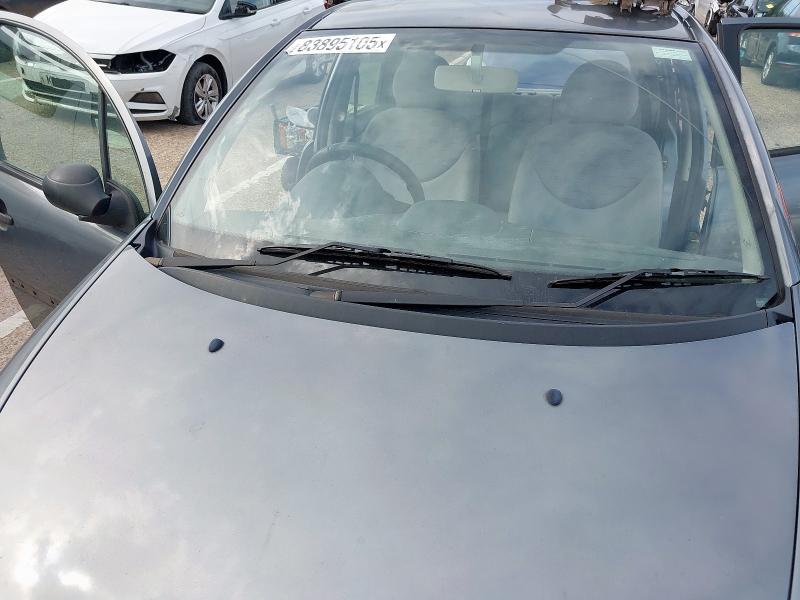 2004 CITROEN C3 DESIRE 