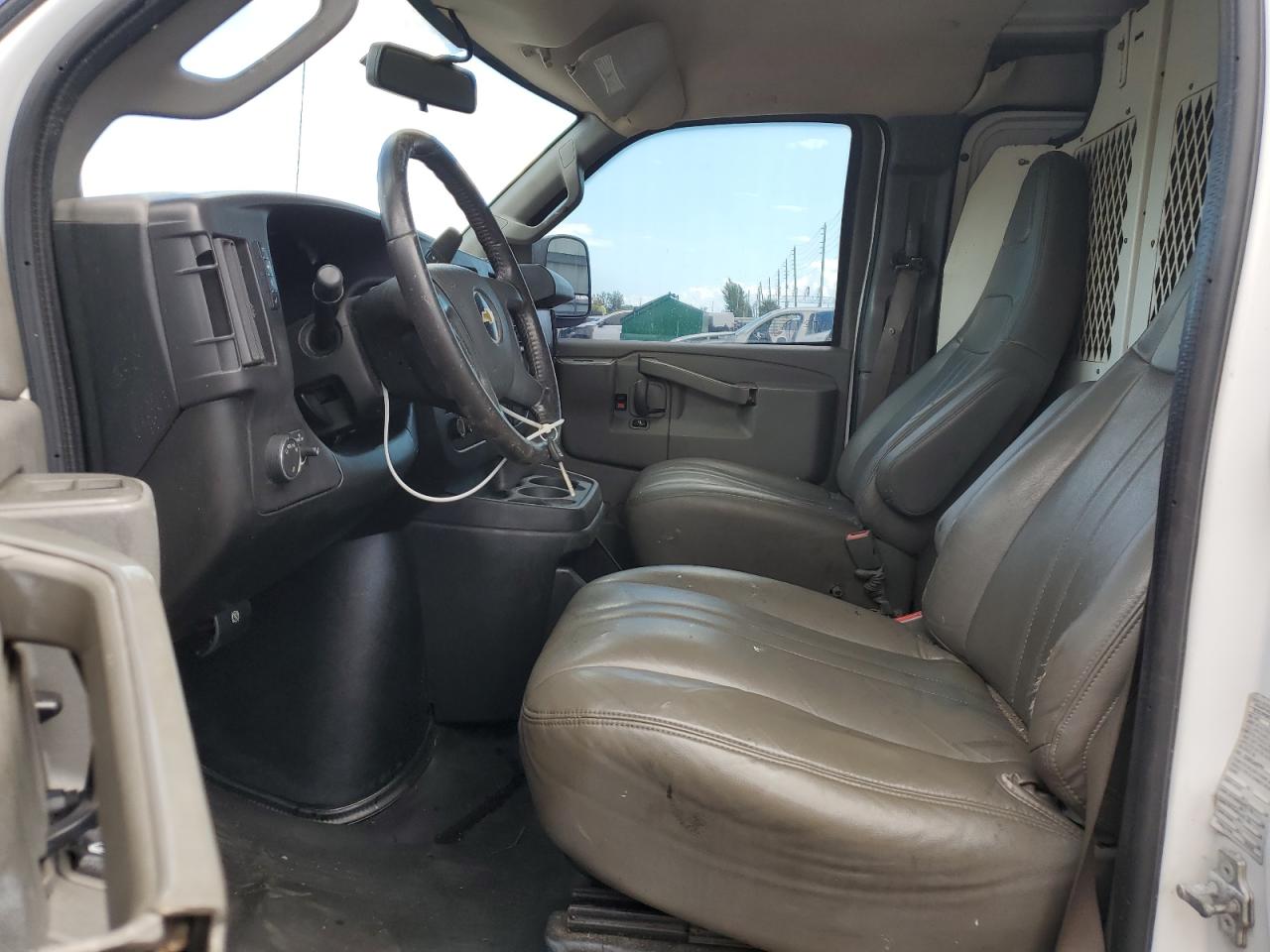 2021 Chevrolet Express G2500 VIN: 1GCWGAFP0M1240004 Lot: 81926905