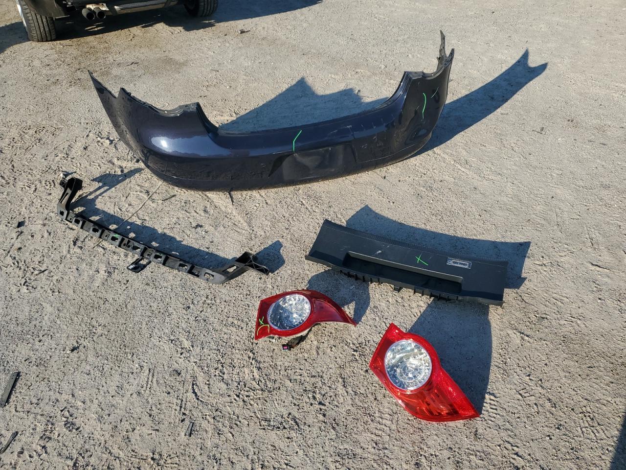 2010 Volkswagen Eos Turbo VIN: WVWBA7AH0AV013757 Lot: 71677715