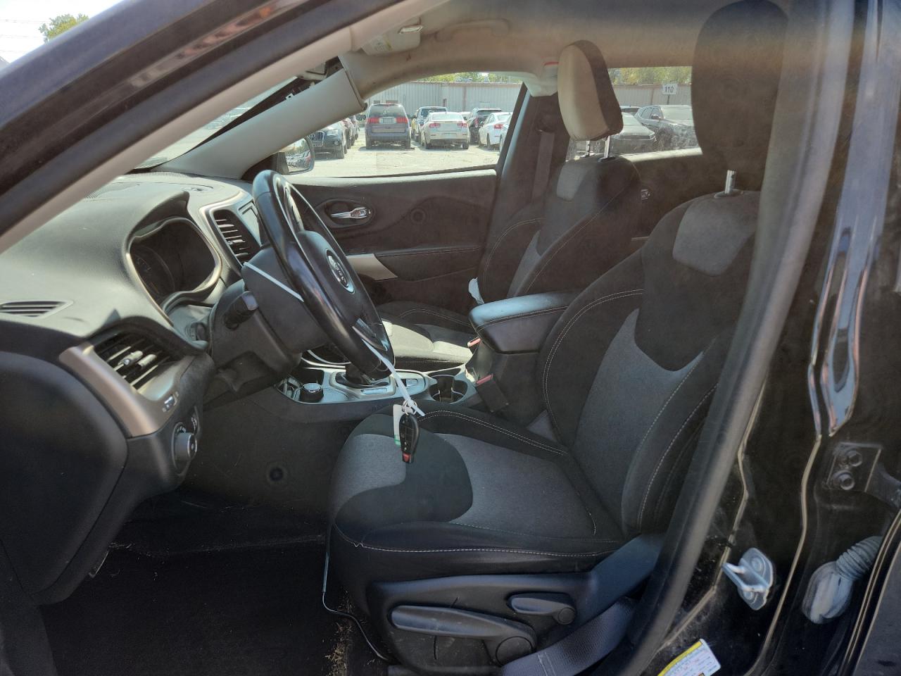 2018 Jeep Cherokee Latitude VIN: 1C4PJMCX7JD547269 Lot: 80679315