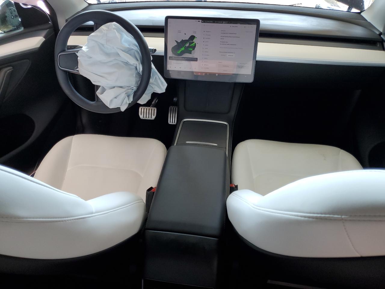 2024 Tesla Model Y VIN: 7SAYGDEF2RA269456 Lot: 81261395