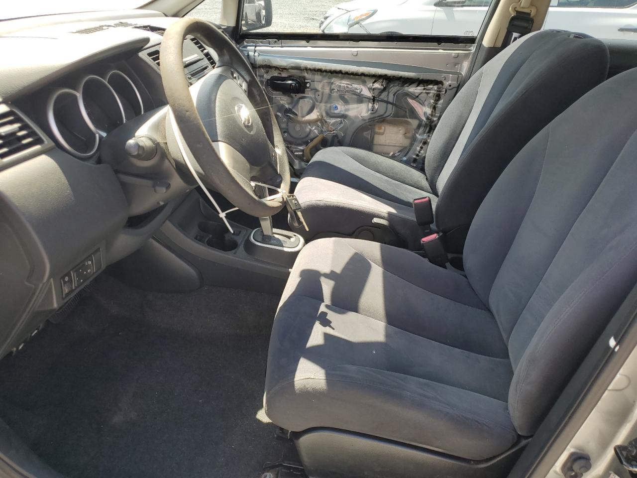 2009 Nissan Versa S VIN: 3N1BC13E39L450435 Lot: 66695135